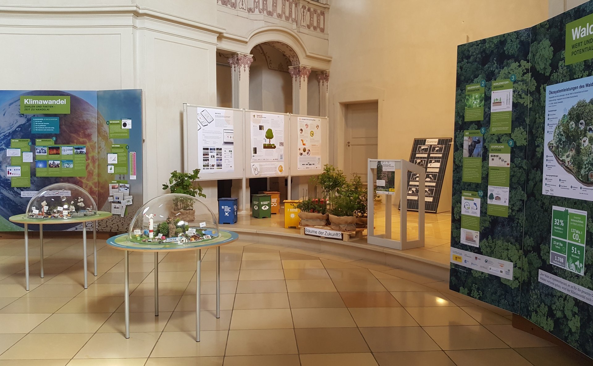 Blick in die Ausstellung zum Klimawandel