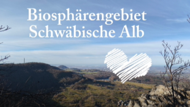 Blick in die Ferne in der Schwäbischen Alb